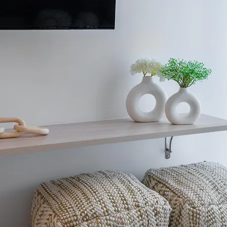 Unique Koukaki Three Bedroom Apartment