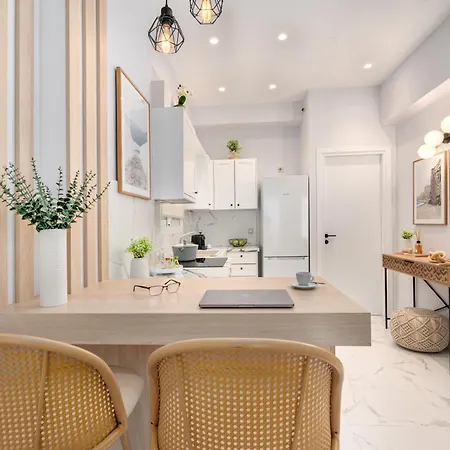 Unique Koukaki Three Bedroom Apartment Athens